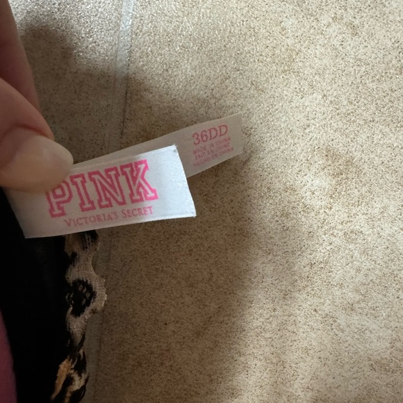 PINK Victoria’s Secret leopard push-up bra - Picture 4 of 4